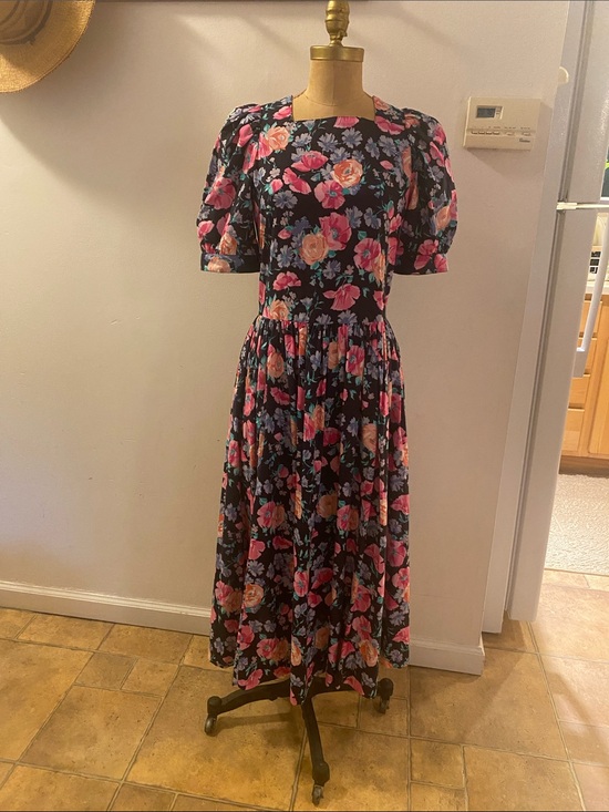 Laura Ashley Dresses & Skirts - Laura Ashley vintage puff-Sleeve Midi Dress - Black with Pink & Peach Blossoms